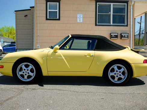 Used 1997 Porsche 911 Carrera RWD image 17