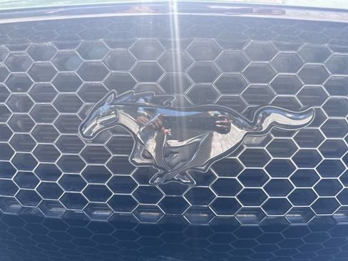 Used 2022 Ford Mustang GT Premium w/ Black Accent Package RWD image 10