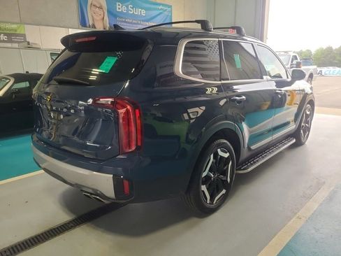 Used 2023 Kia Telluride S w/ S Sunroof Package AWD/4WD image 6