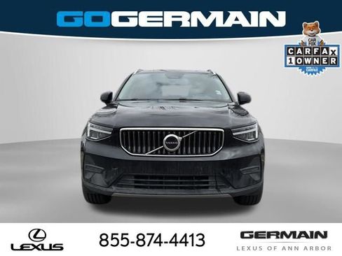Used 2025 Volvo XC40 B5 Core AWD/4WD image 12