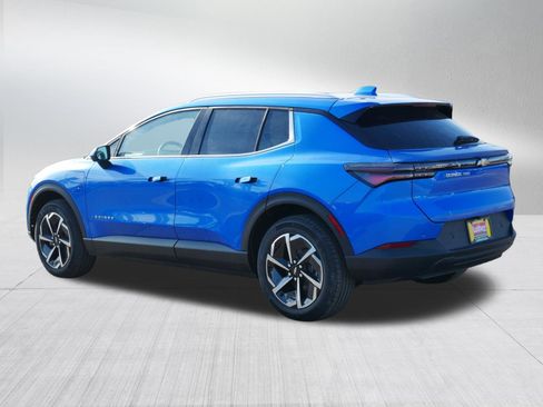 New 2026 Chevrolet Equinox EV LT image 2