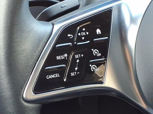 Used 2024 Mercedes-Benz CLE 300 4MATIC Coupe image 9