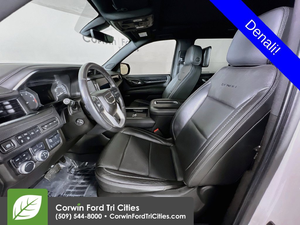 Used 2021 GMC Yukon Denali w/ Denali Premium Package AWD/4WD image 26