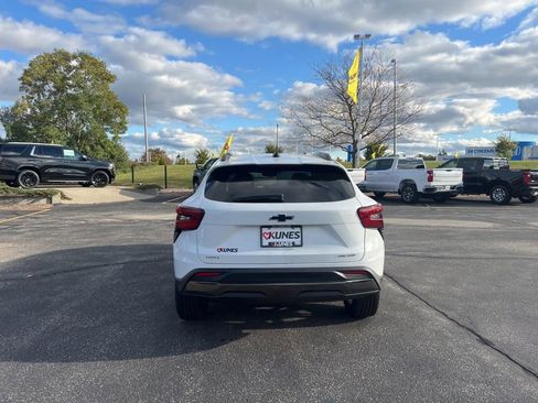 New 2026 Chevrolet Trax ACTIV image 4