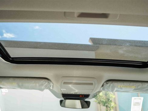 New 2025 MAZDA CX-30 AWD 2.5 S w/ Preferred Package image 18