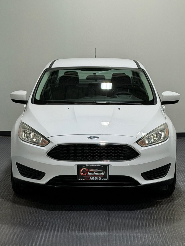 Used 2018 Ford Focus SE FWD image 3