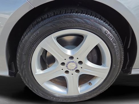 Used 2014 Mercedes-Benz E 350 Sedan image 38