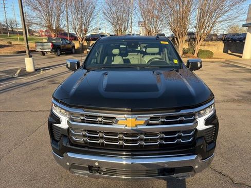 Used 2024 Chevrolet Silverado 1500 LTZ w/ LTZ Convenience Package II image 10