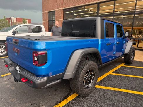 Used 2023 Jeep Gladiator Rubicon w/ LED Lighting Group AWD/4WD image 4