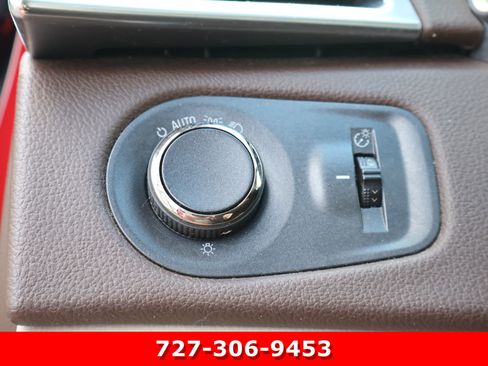 Used 2014 Cadillac SRX Luxury image 23