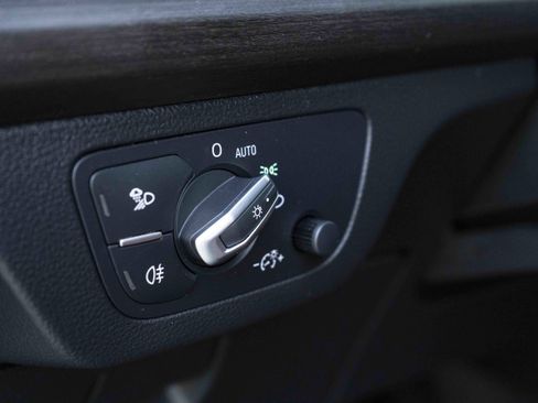 Used 2021 Audi Q5 Premium Plus w/ Premium Plus Package image 41