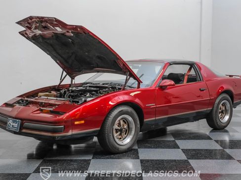 Used 1987 Pontiac Firebird Coupe image 34