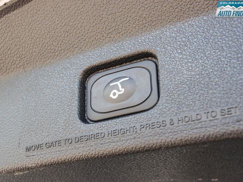 Used 2016 Ford Explorer XLT w/ Equipment Group 202A AWD/4WD image 31