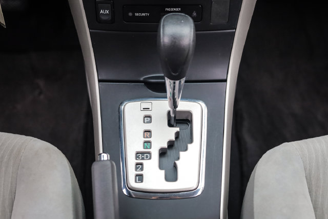 Used 2010 Toyota Corolla LE FWD image 28