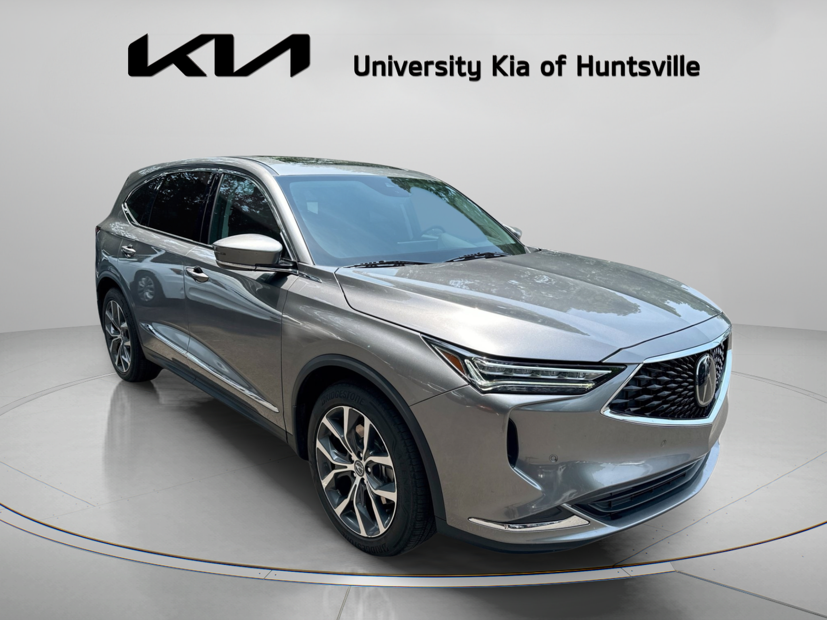 Used 2023 Acura MDX w/ Technology Package FWD image 2