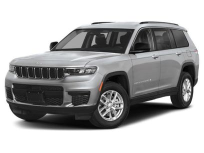 Certified 2025 Jeep Grand Cherokee L Laredo w/ MOPAR Finishing Package