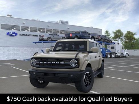 New 2026 Ford Bronco Outer Banks image 2