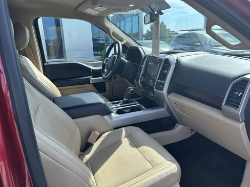 Used 2017 Ford F150 Lariat image 14