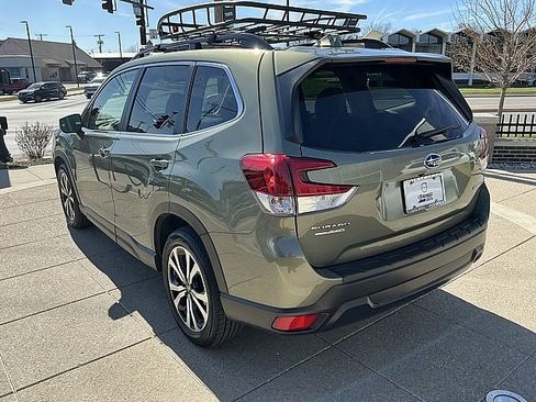 Used 2021 Subaru Forester Limited image 10