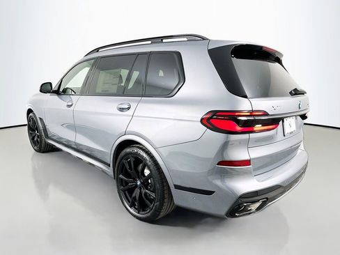 New 2026 BMW X7 xDrive40i image 7