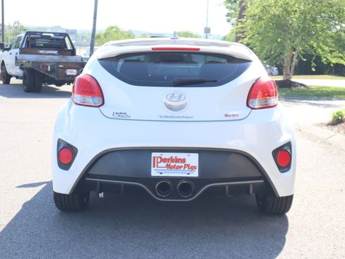 Used 2013 Hyundai Veloster Turbo FWD image 8