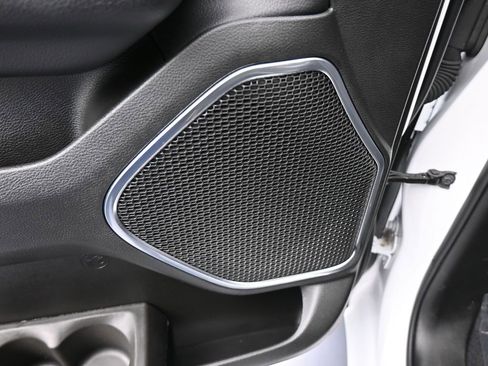 Used 2025 RAM 1500 Laramie image 14