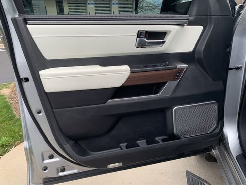 Used 2023 Toyota Sequoia Capstone image 14