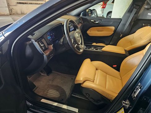 Certified 2023 Volvo XC60 T8 Ultimate w/ Climate Package AWD/4WD image 16