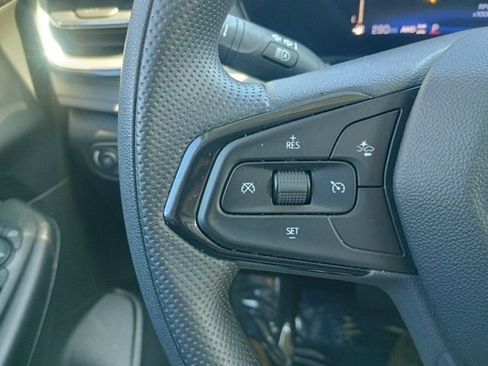 Used 2025 Chevrolet TrailBlazer LT AWD/4WD image 28