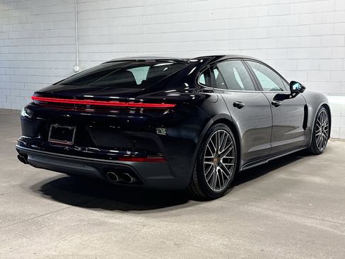 Certified 2025 Porsche Panamera 4 AWD/4WD image 7