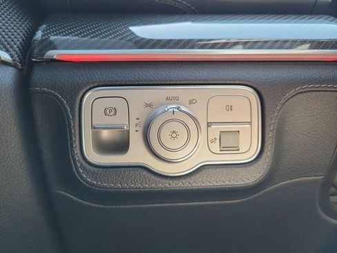 Used 2021 Mercedes-Benz GLE 53 AMG 4MATIC w/ 3rd Row Seat Package image 29