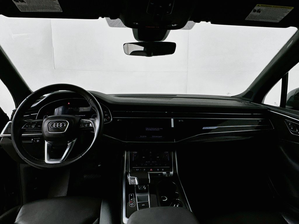 Used 2025 Audi Q7 2.0T Premium AWD/4WD image 3