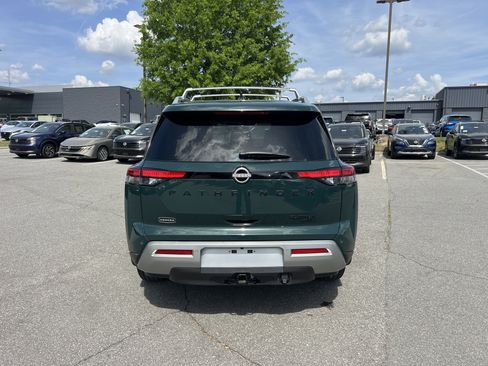 Certified 2024 Nissan Pathfinder Platinum w/ Lighting Package (N92) image 5