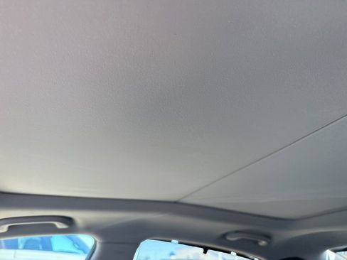 Used 2013 Hyundai Azera w/ Technology Pkg image 13