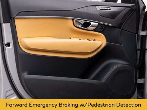 Used 2024 Volvo XC90 B6 Ultimate AWD/4WD image 13