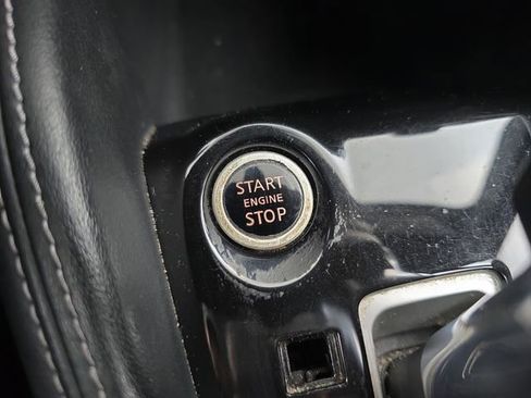 Used 2020 Nissan Kicks SR FWD image 34