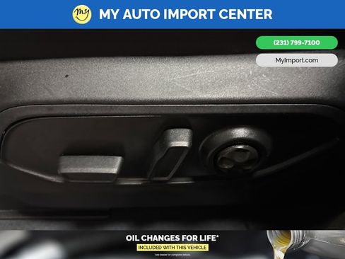 Used 2023 Jeep Grand Cherokee Altitude image 12