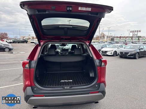 Used 2020 Toyota RAV4 Limited image 19