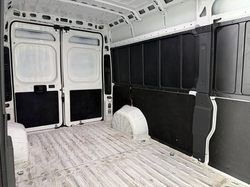 Used 2025 RAM ProMaster 2500 w/ Convenience Group FWD image 26