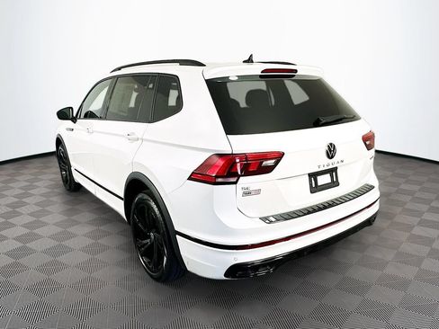 Used 2023 Volkswagen Tiguan SE R-Line AWD/4WD image 6