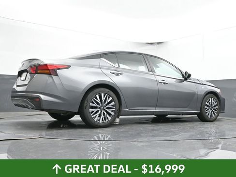 Used 2023 Nissan Altima 2.5 SV image 49