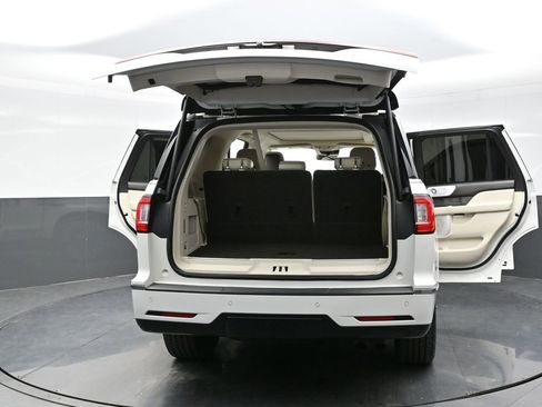 Used 2020 Lincoln Navigator Black Label image 31