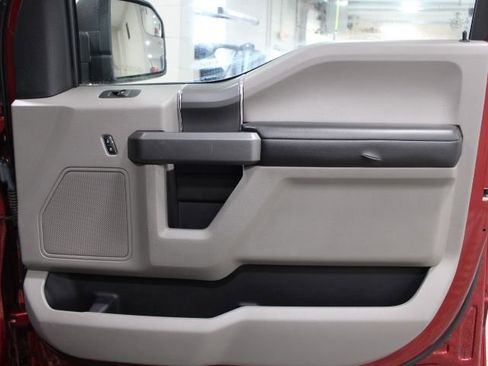 Used 2018 Ford F150 XLT w/ Equipment Group 302A Luxury AWD/4WD image 24