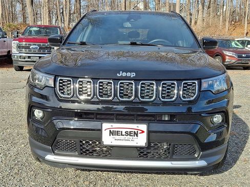 Certified 2024 Jeep Compass Limited image 29