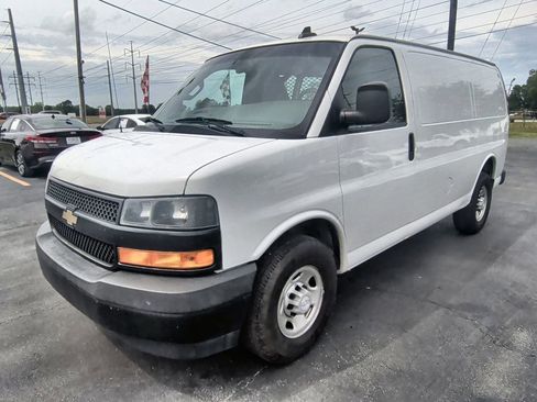 Used 2018 Chevrolet Express 2500 w/ Driver Convenience Package RWD image 1