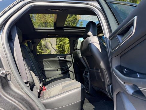 Used 2020 Ford Edge ST w/ Equipment Group 401A image 10