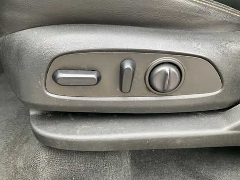 Used 2021 Chevrolet Traverse RS image 6