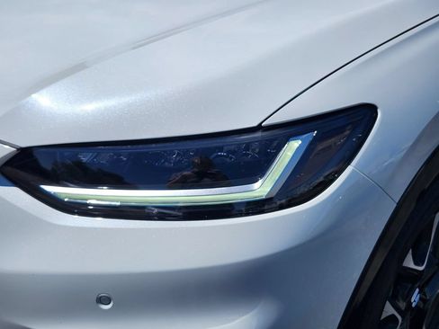 New 2026 Honda HR-V EX-L image 5