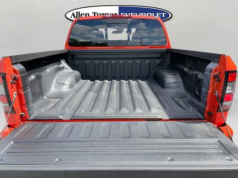 Used 2025 Nissan Frontier PRO-4X AWD/4WD image 7