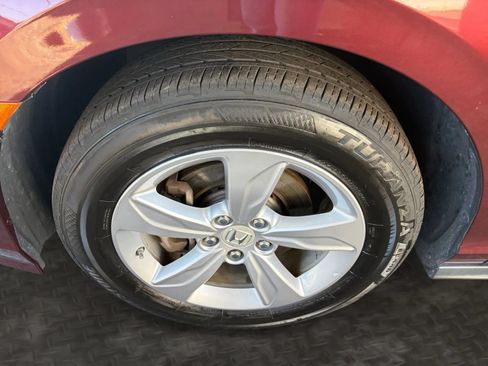 Used 2018 Honda Odyssey EX-L image 37